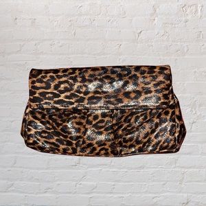 Vintage Leopard clutch w handle